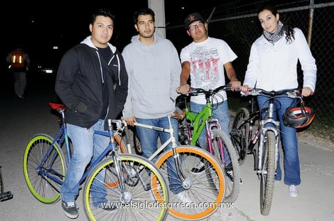 Armando Pérez, Paco Walls, Alan Fernando Hernández y Nadia Rosales Diosdado.