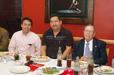 Arturo, Rafael y Leopoldo.