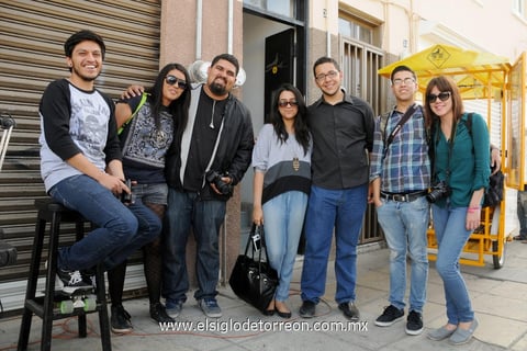 Lino , Ana, Pável, Nani, Raúl, Tachi y Paulina.