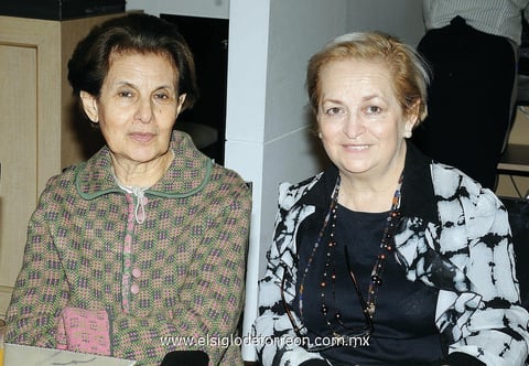 Perlita y Nancy.