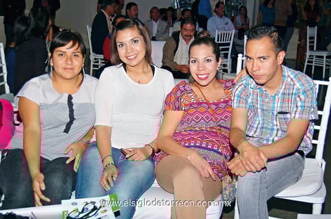 Aretzy, Astrid, Perla y Jesús.