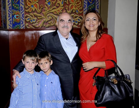 Jesús , Nancy, Eugenio y Esteban.