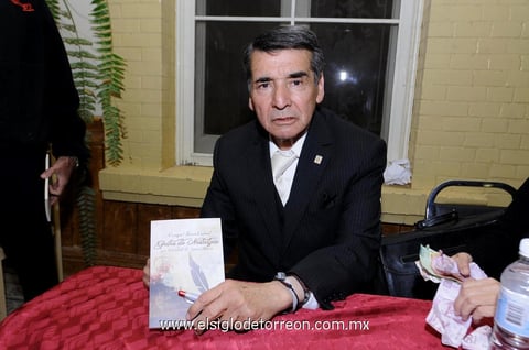 Enrique Torres Cabral, autor del libro.