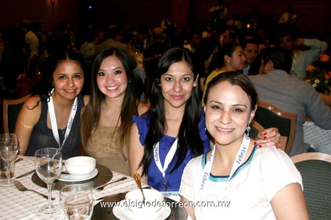 Francisco  Suárez, Aarón Lerma, Tatiana Moreno, Ivette Rodríguez, Marina Rodríguez y Lluvia Cruz.