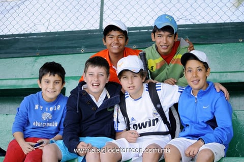 Fernando , Emilio, Santiago, Juan Carlos, Rodrigo y Luis Enrique.