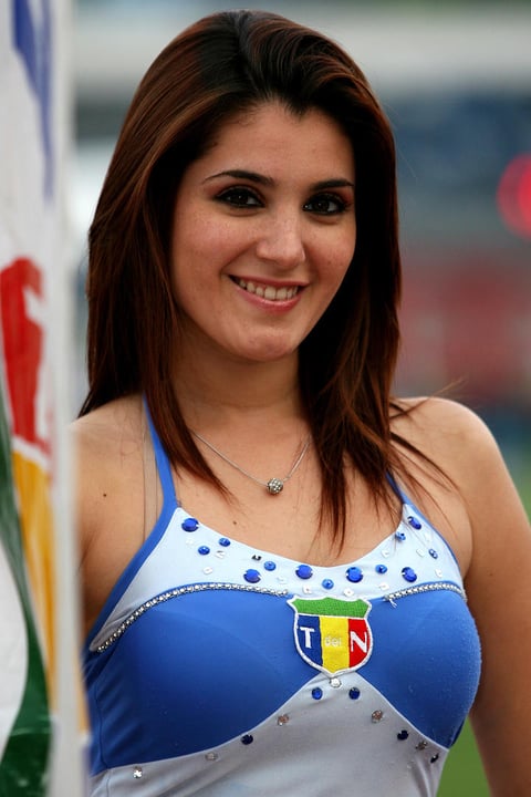 Como cada semana acudiendo a los estadios.