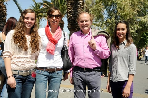 Rosarín,  Rosario, Manfred Huss y Esther.