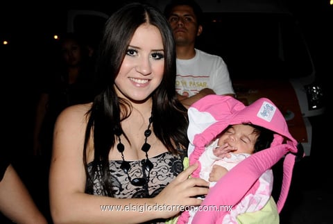 Lorena  y Yoselín.