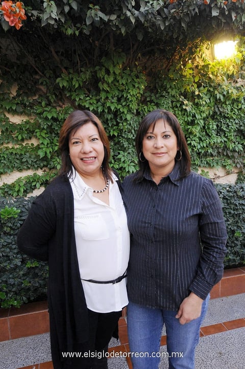Betty  y Laurita.