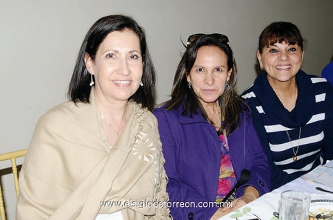 Paty,  Pilar y Rosy.