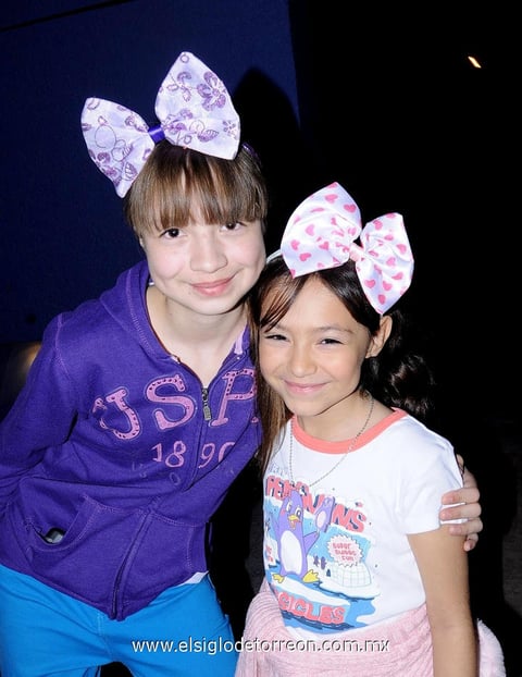 Eliana y Dariela.