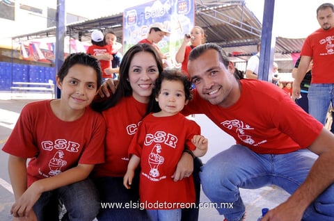 Martha,  Dilan, Renata y Édgar.