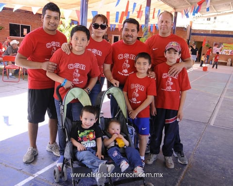 Hugo,  Francisco, Sofía, Rubén, Édgar, Sebastián, Diego, Francisco y Mía.