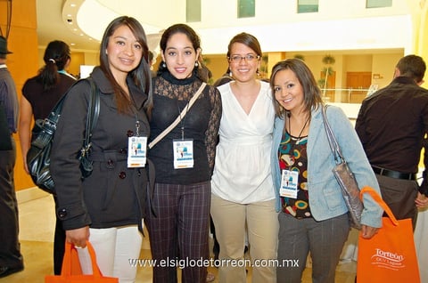 Alexia, Karla, Ana y Elixandra.