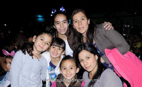 Regina, Renata, Fernanda, Greta, Karla y Flor.