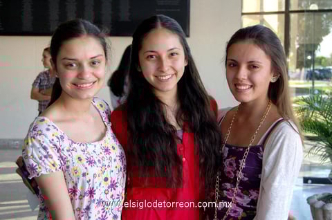 Mariela, Michelle y Sofía.