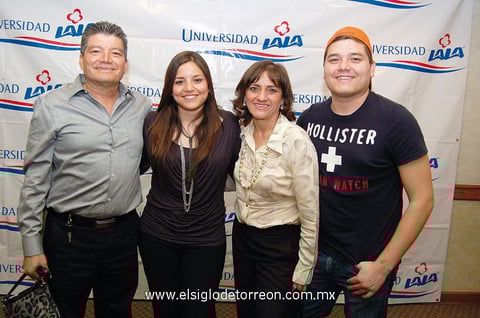 Manolo,  Ana Cris, Gina y Manolo.