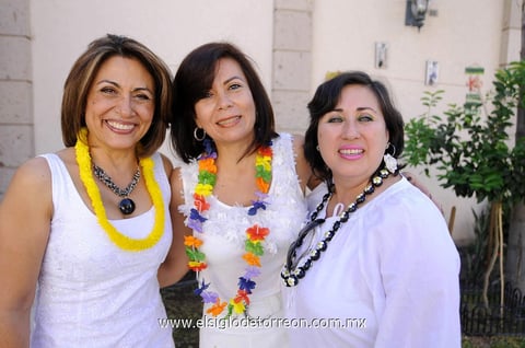 25032013 VICKY , Tere y Silvia.