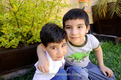 CHAVITA  y Juan Carlos.