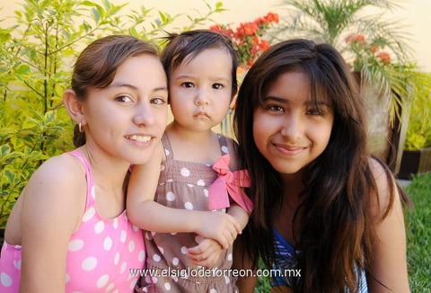 MARIANA , Zayra y Pamela.