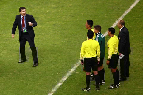 El entrenador mexicano descargó la furia contenida sobre sus "villanos no tan favoritos".