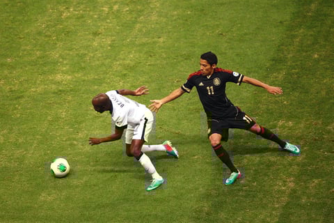 Segunda ocasión que el Tricolor iguala dos partidos eliminatorios seguidos en casa, primera que lo hace sin anotar. La anterior fue ante Estados Unidos (0-0) y Costa Rica (3-3), durante el camino rumbo a Francia 1998. Tropezones que propiciaron el cese de Bora.