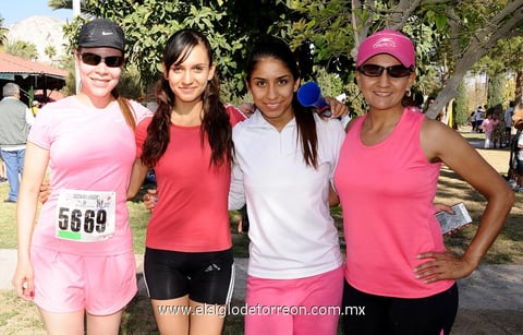 Mary  Carmen García, Fanny Alvarado, Fer Olivares y Ada González.