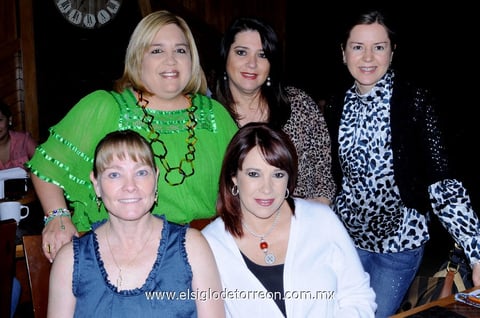 LETY , Ana Isabel, María Luz, Ana Isabel y Claudia.