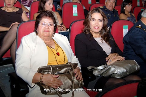 30032013 MARíA  y Flor Rentería.