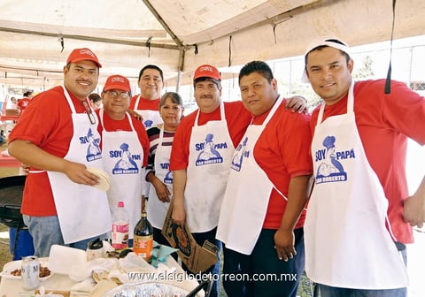 Gustavo, Salvador, Jorge, Tere, Héctor, José y Jorge.