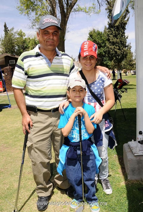 José  Jaramillo, Luisa Fernanda y José Miguel.