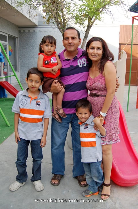 Diego , Regina, Emiliano, Alberto y Sonia.