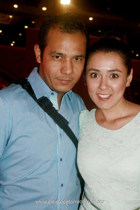 EFRAíN  y Evelyn.