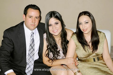 José Luis  Quiroz, Gaby de Anda y Elizabeth Burgos.