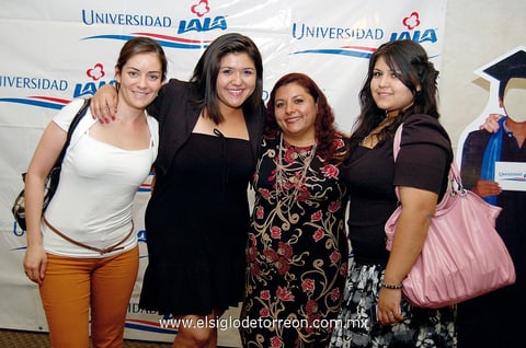 03042013 GRADUACIóN.  Emilia, Lidia, Olga e Irene.