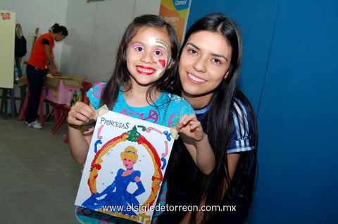 Ángela  y Valeria.