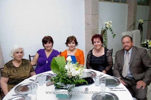 Sandra  Castorena y Enrique Gutiérrez, en Mapimí.