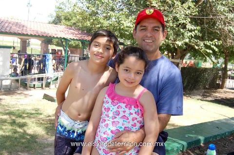 Raúl , Raúl y Vanessa.