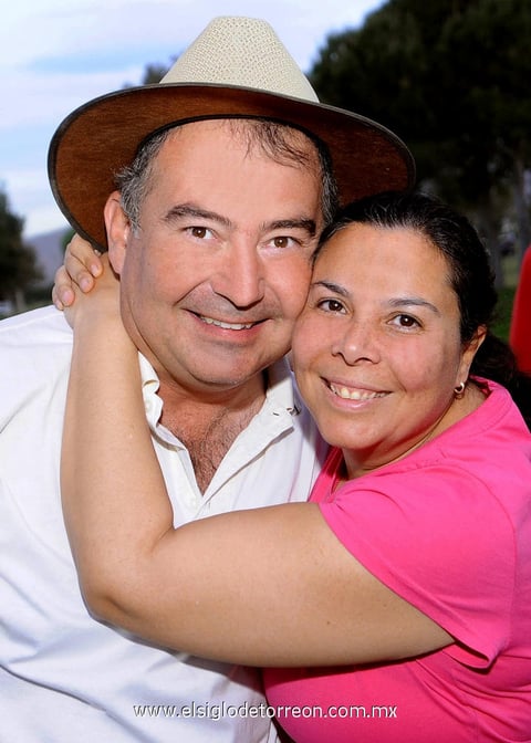 Roger  y Mari Cristy.