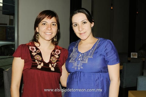 Melanie  y Mariana.