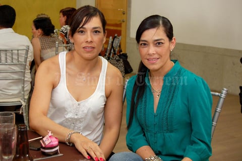 Berenice y Brenda Román.