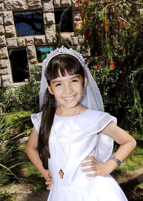 Marina Isolda Guerrero Rentería lució muy linda durante su festejo de Primera Comunión.