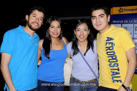 Osvaldo  Gómez, Saraí Almaraz, Alma y Carlos Ortiz.