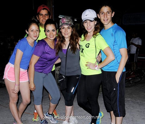 Pamela, Paco, Mónica, Lily, Martha y Diego.