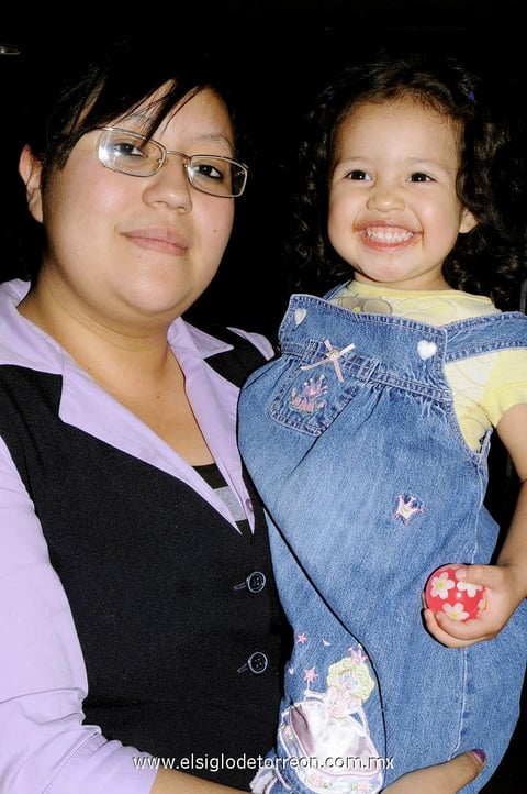 Lucía Romero e Isabella.