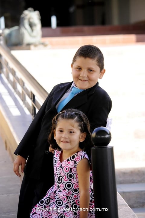 Iván Gerardo y Valeria Monserrat Macías González, festejaron ocho y cuatro años de edad, respectivamente.