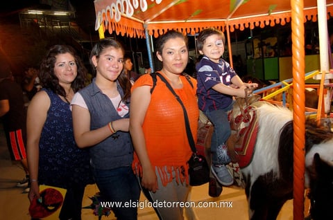 Érika, Sarita, Yolima y Leonardo.