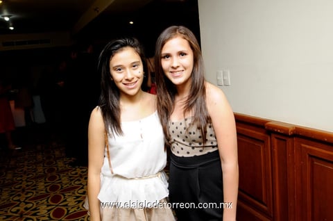 Alejandra  y Salma.