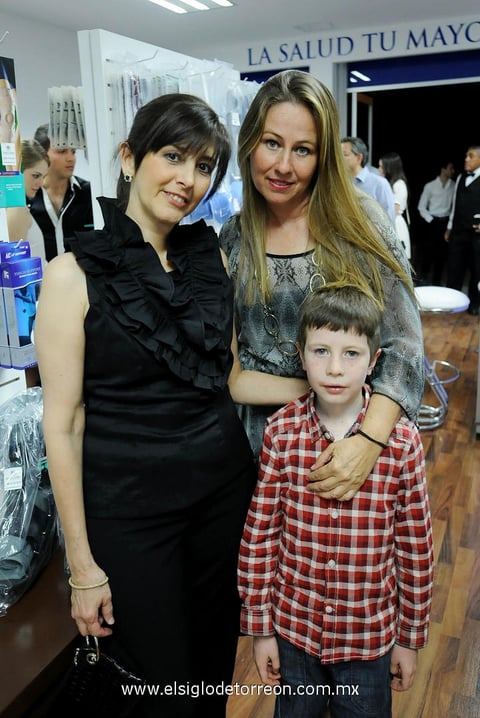 Myrthala, Martha Patricia y Patricio.