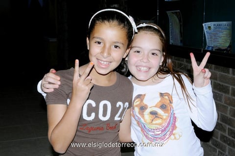 Natalia y Mónica.